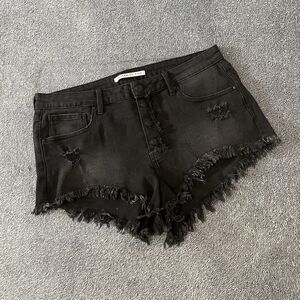 CELEBRITY PINK The Sugar Mid-Rise Frayed Denim Shorts - Black 17/33 Button Fly